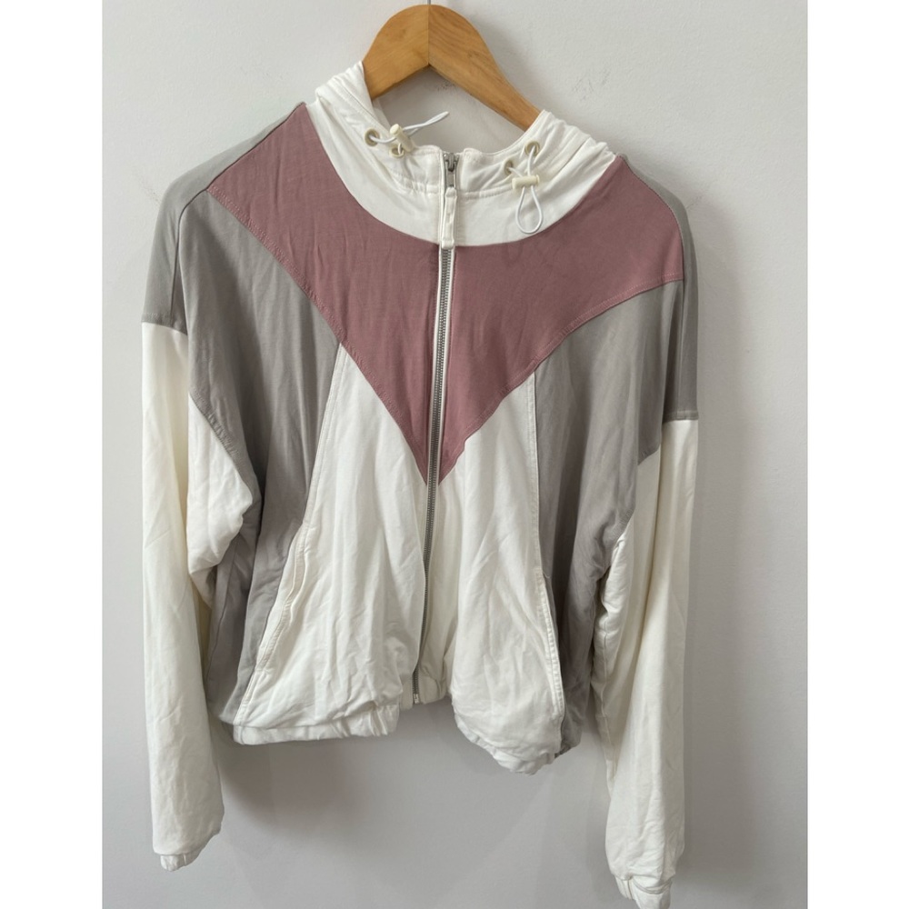 Zyia jacket size L color multi